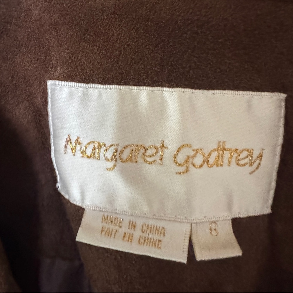 Margaret Godfrey Brown Garment - Picture 5 of 13